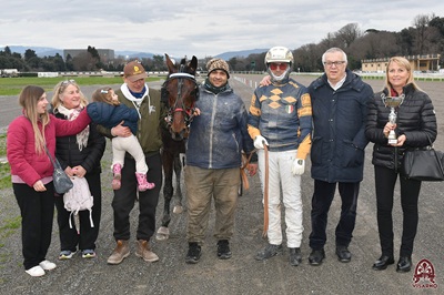 Sui 2020 del Premio Morelli Flash NP con Tony Young torna al successo in 1.13.3 al Visarno